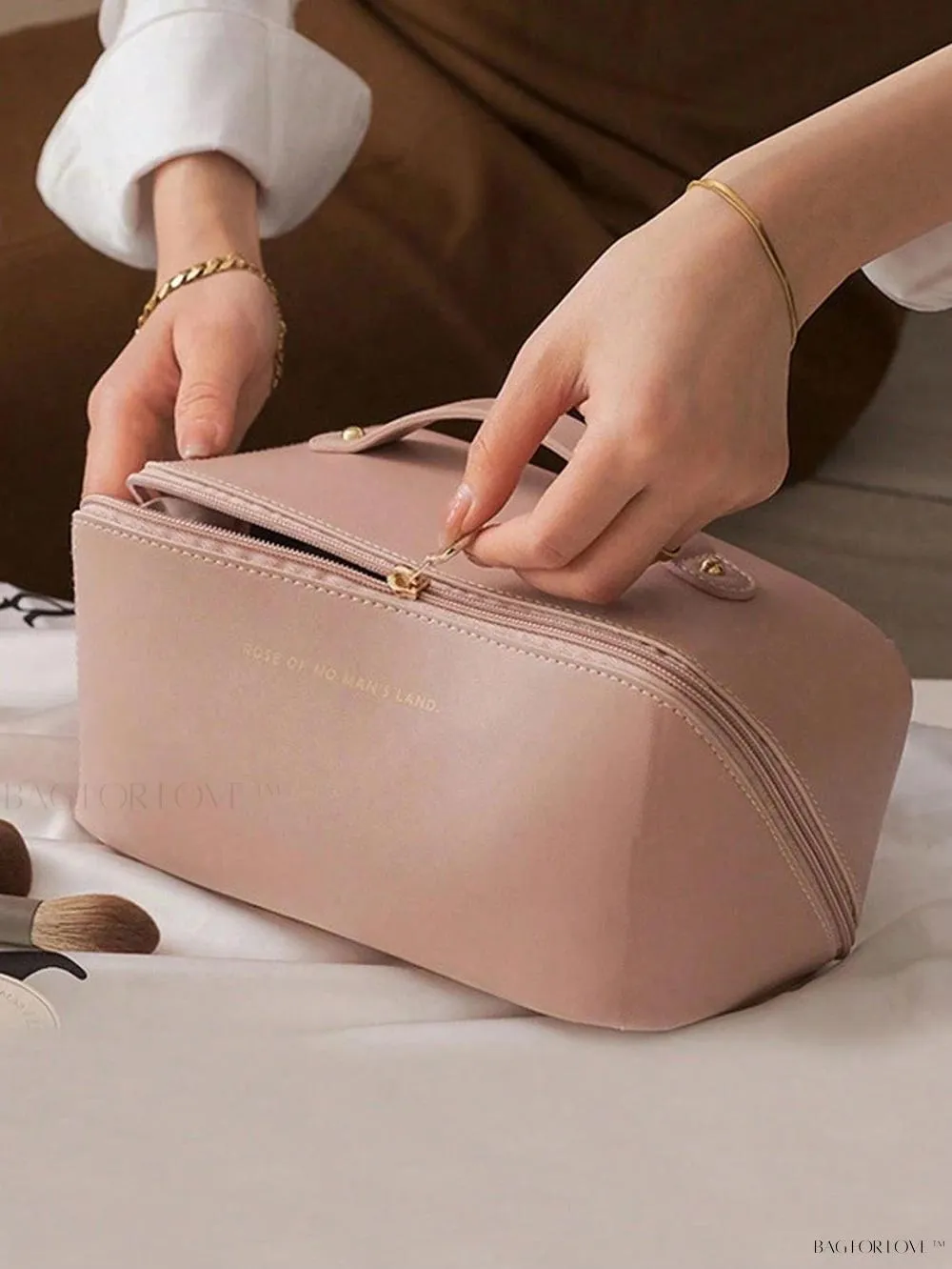 BagForLove - Multifunction Toiletry Kit for Women on-the-go
