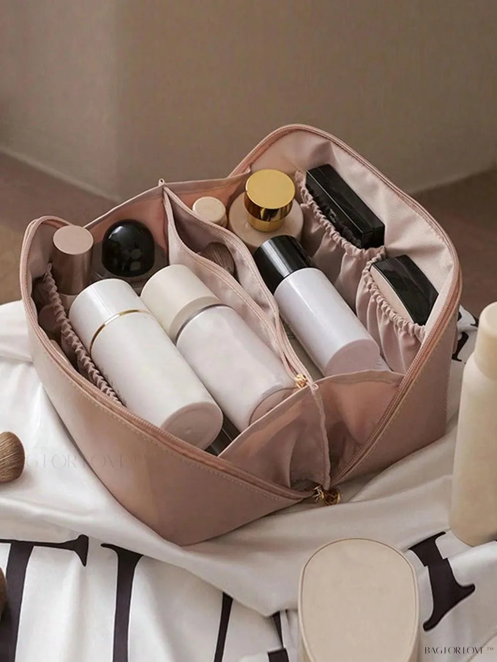 BagForLove - Multifunction Toiletry Kit for Women on-the-go