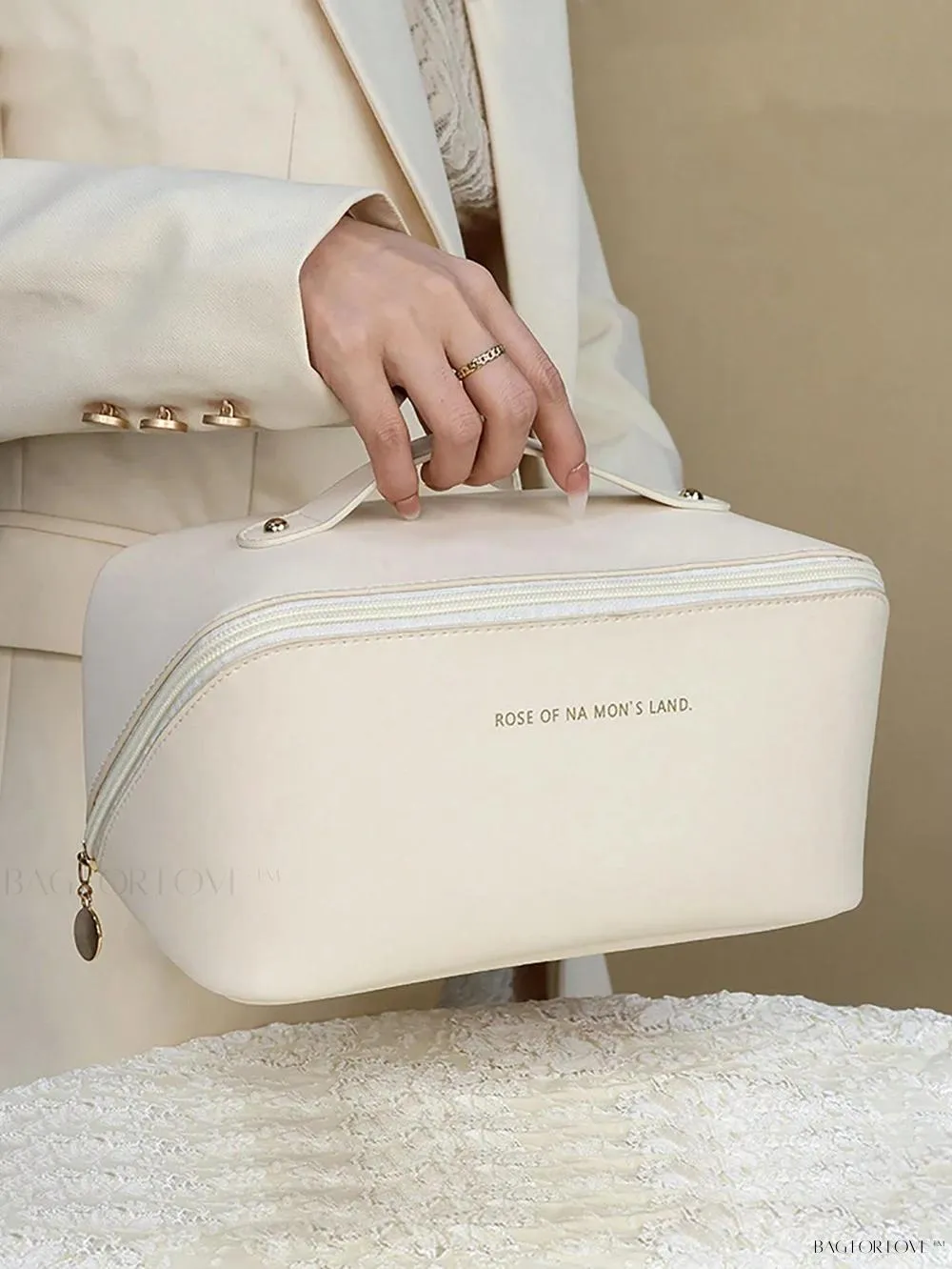 BagForLove - Multifunction Toiletry Kit for Women on-the-go