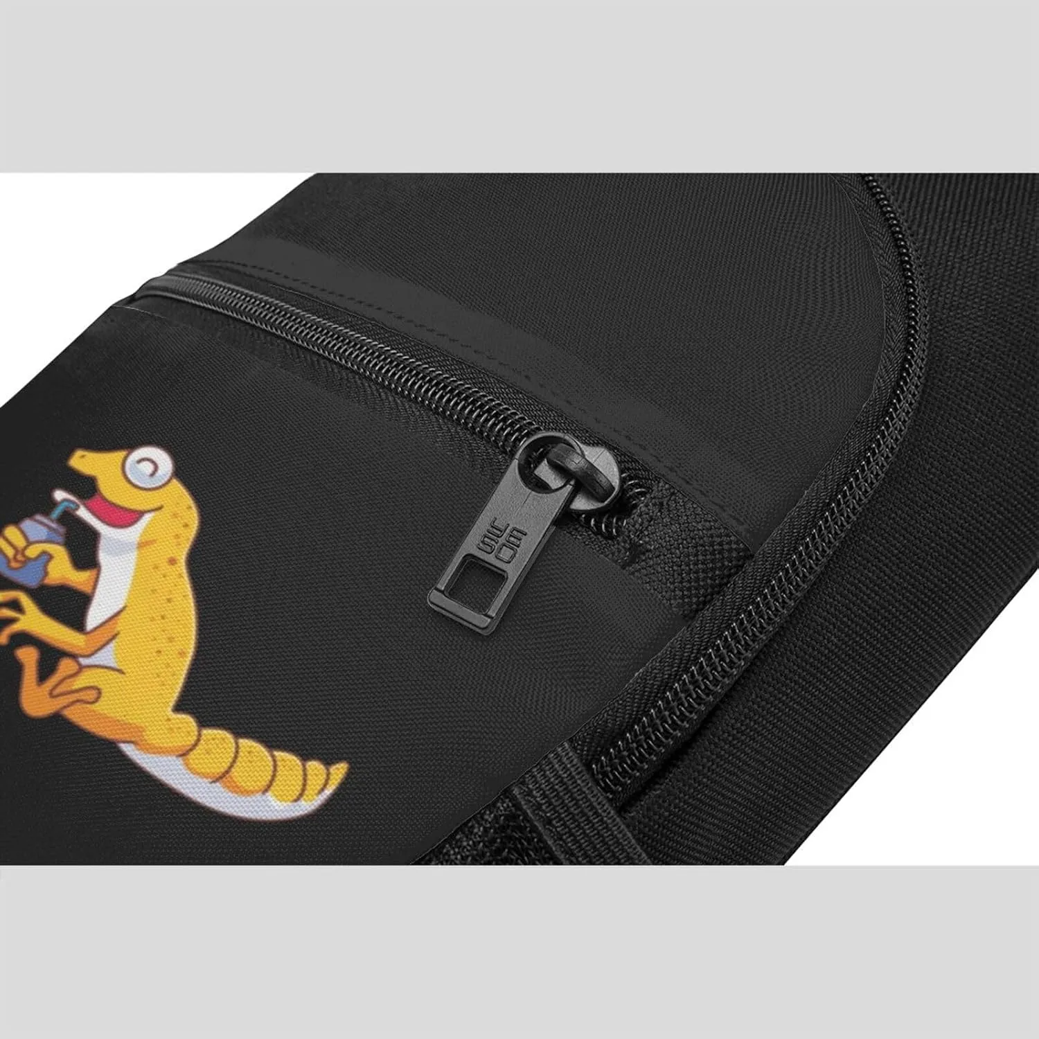 Cute Gecko Lizard Drinking Unisex Chest Bag Lightweight Crossbody Shoulder Bag Travel Pocket