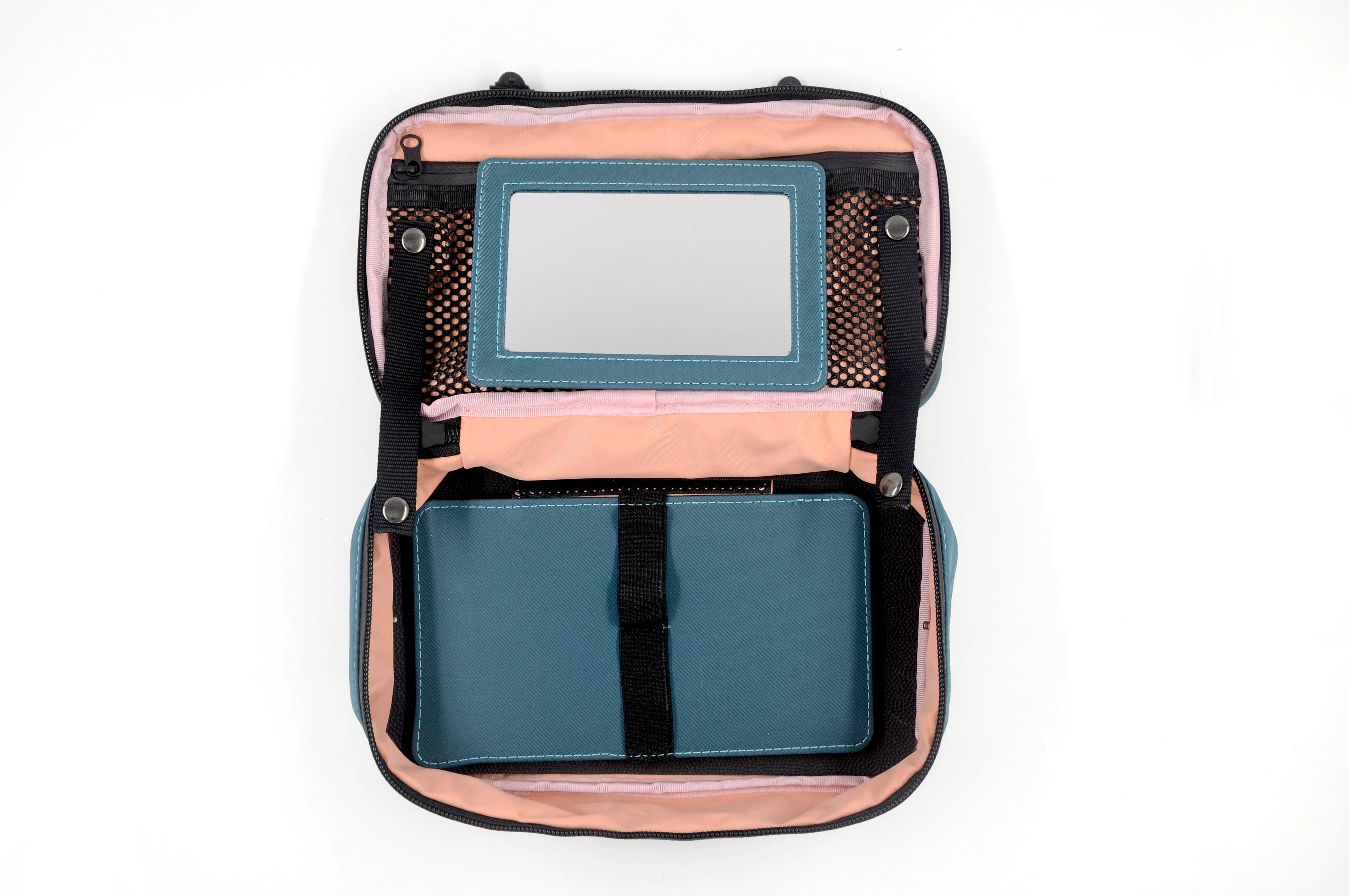 Fungolia Premium 3-in-1 Toiletry Kit
