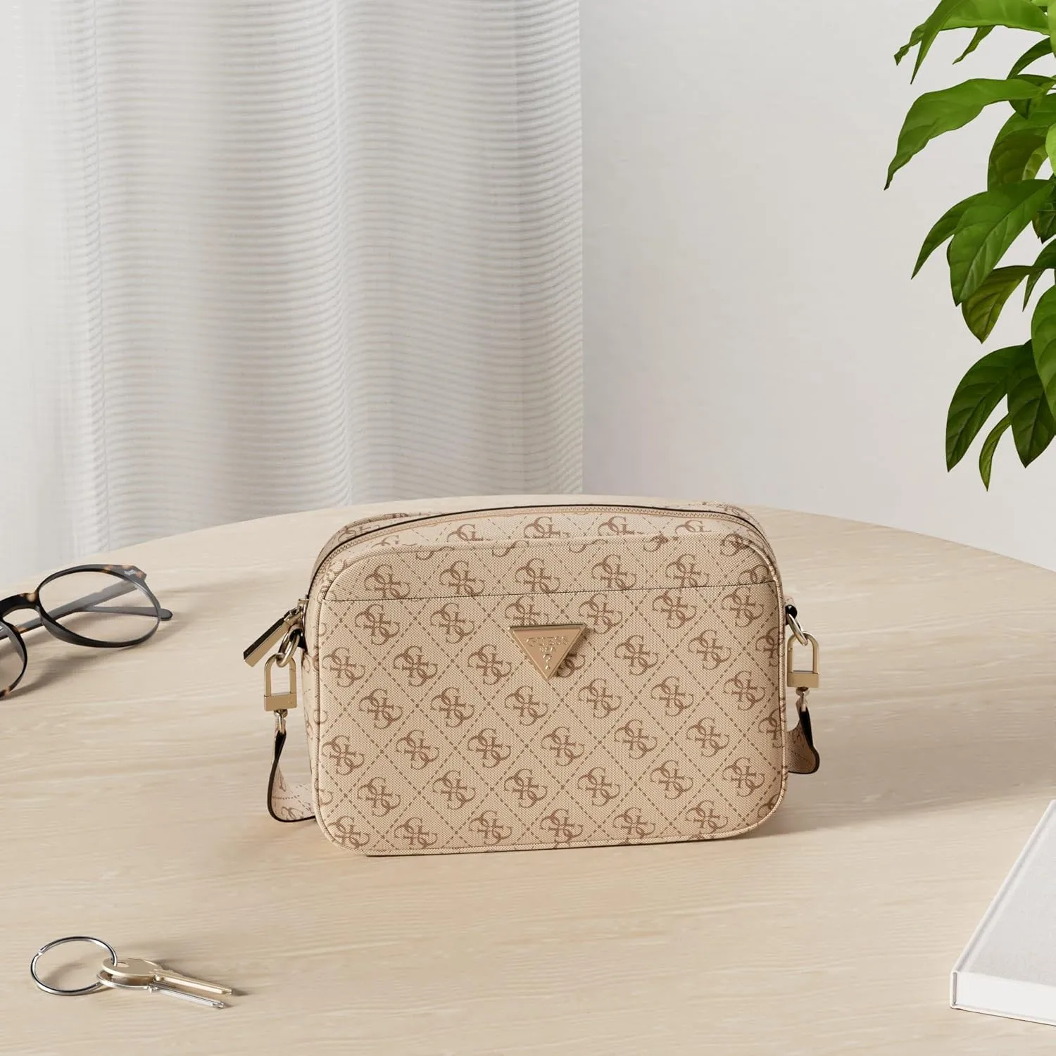 GUESS Meridian Camera Bag