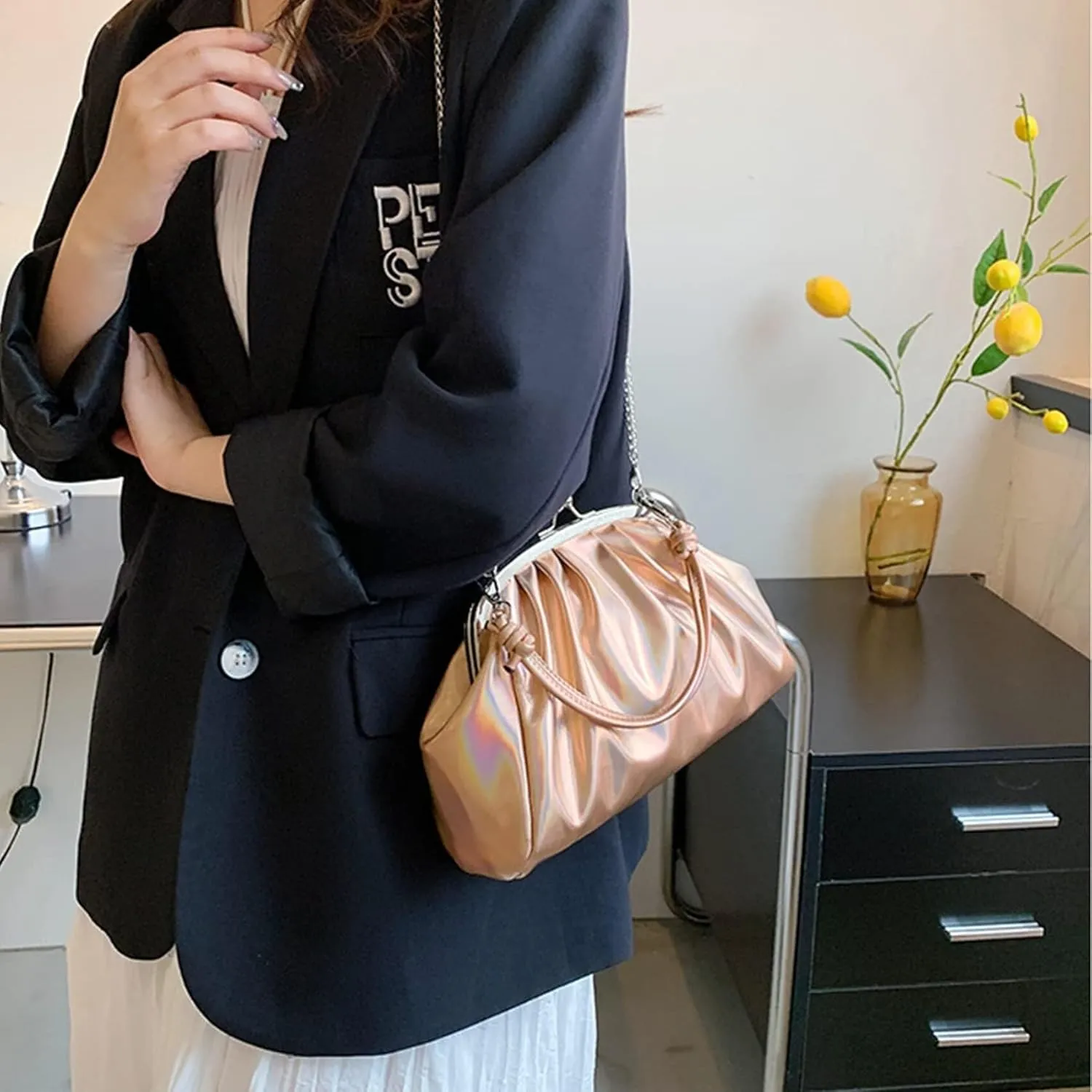 Handbags Shiny Patent Leather Evening Bag Pleated Clutch Purses Top Handle Satchel with Detachable Chain Well made