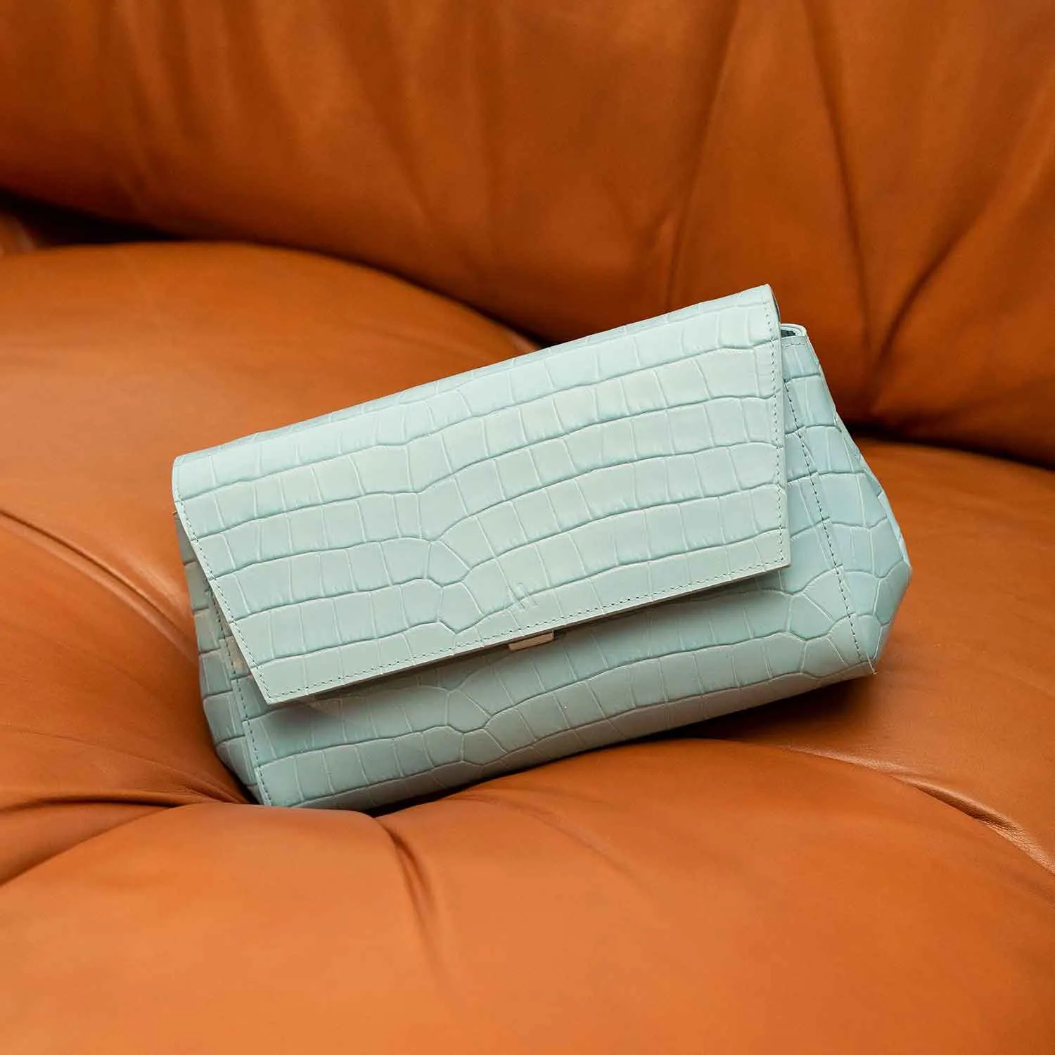 Ikon Clutch - croco pale turquoise