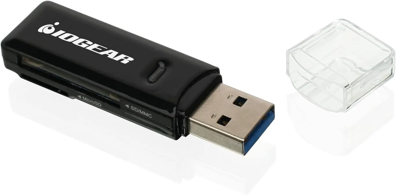 IOGEAR SuperSpeed 2-Slot USB 3.0 Flash Memory Card Reader - Win - Mac - Linux - Certain Android Systems - Supports SD, SDHC, SDXC, MMC/MicroSD, T-Flash (CR-UMSS) - GFR305SD