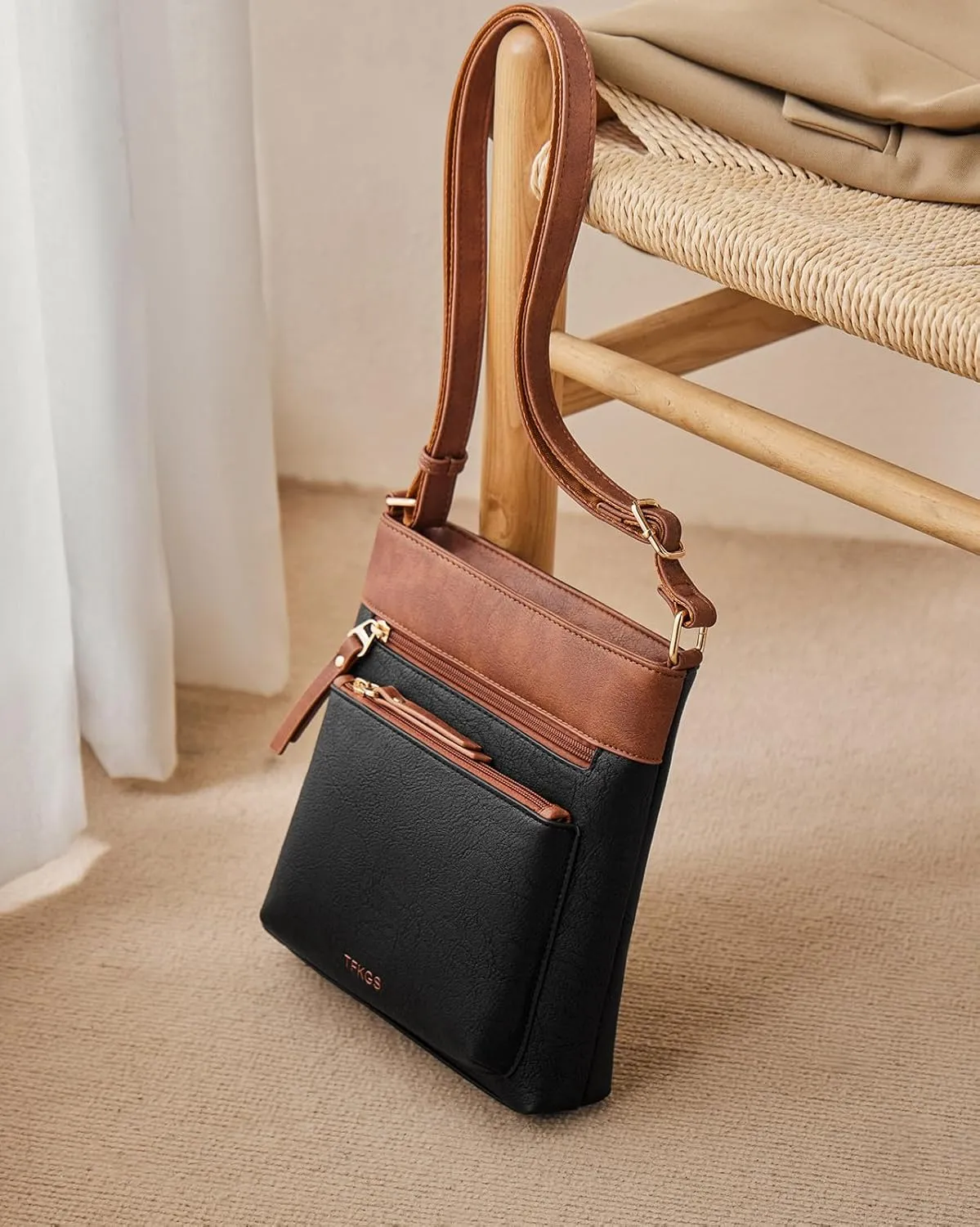 Small Crossbody Bags for women,Soft Leather Cell Phone Purse Lightweight,Little Crossbody Purses Women Trendy with Card slots