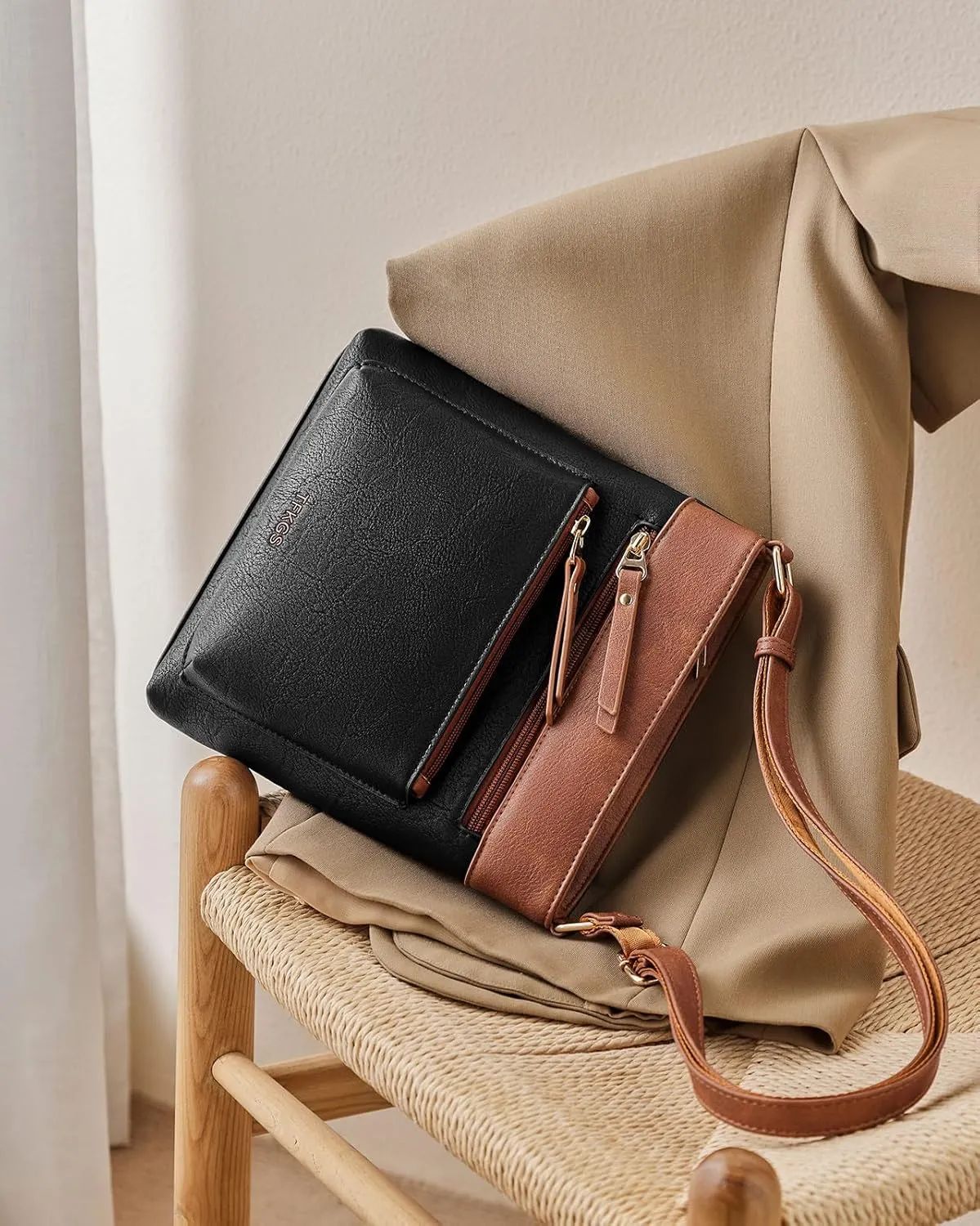 Small Crossbody Bags for women,Soft Leather Cell Phone Purse Lightweight,Little Crossbody Purses Women Trendy with Card slots