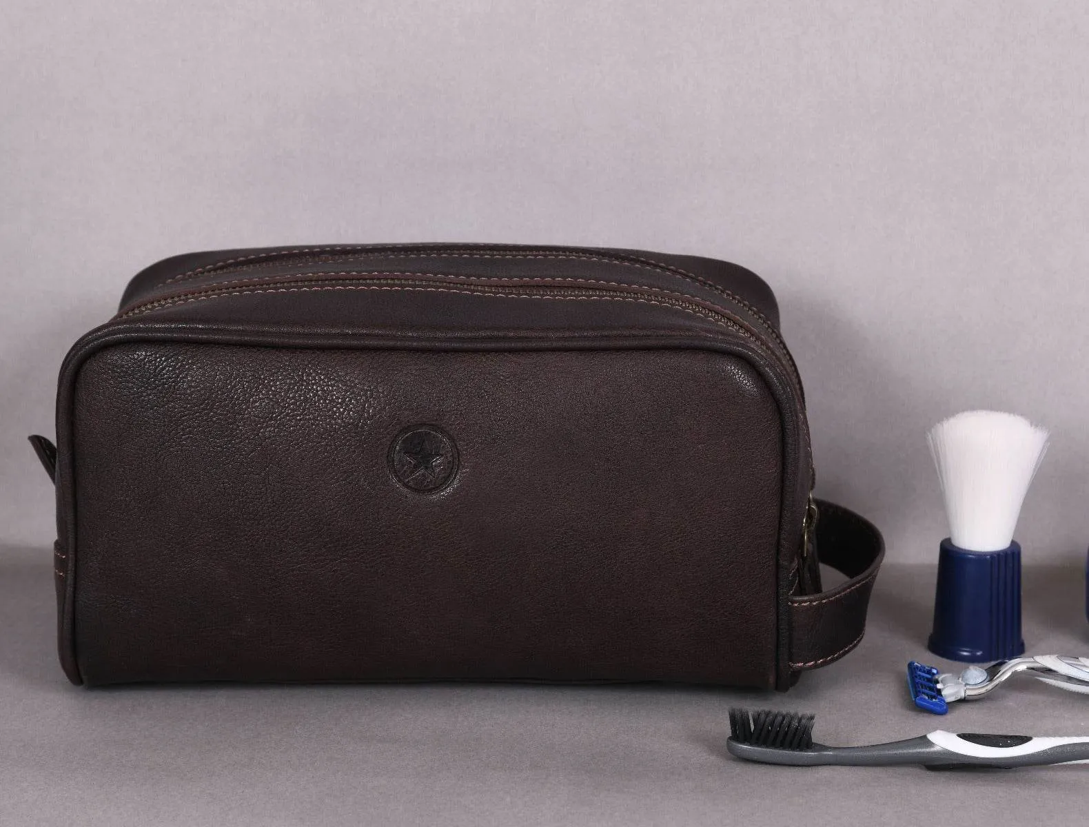 Tampa Leather Toiletry Bag - Hickory Brown