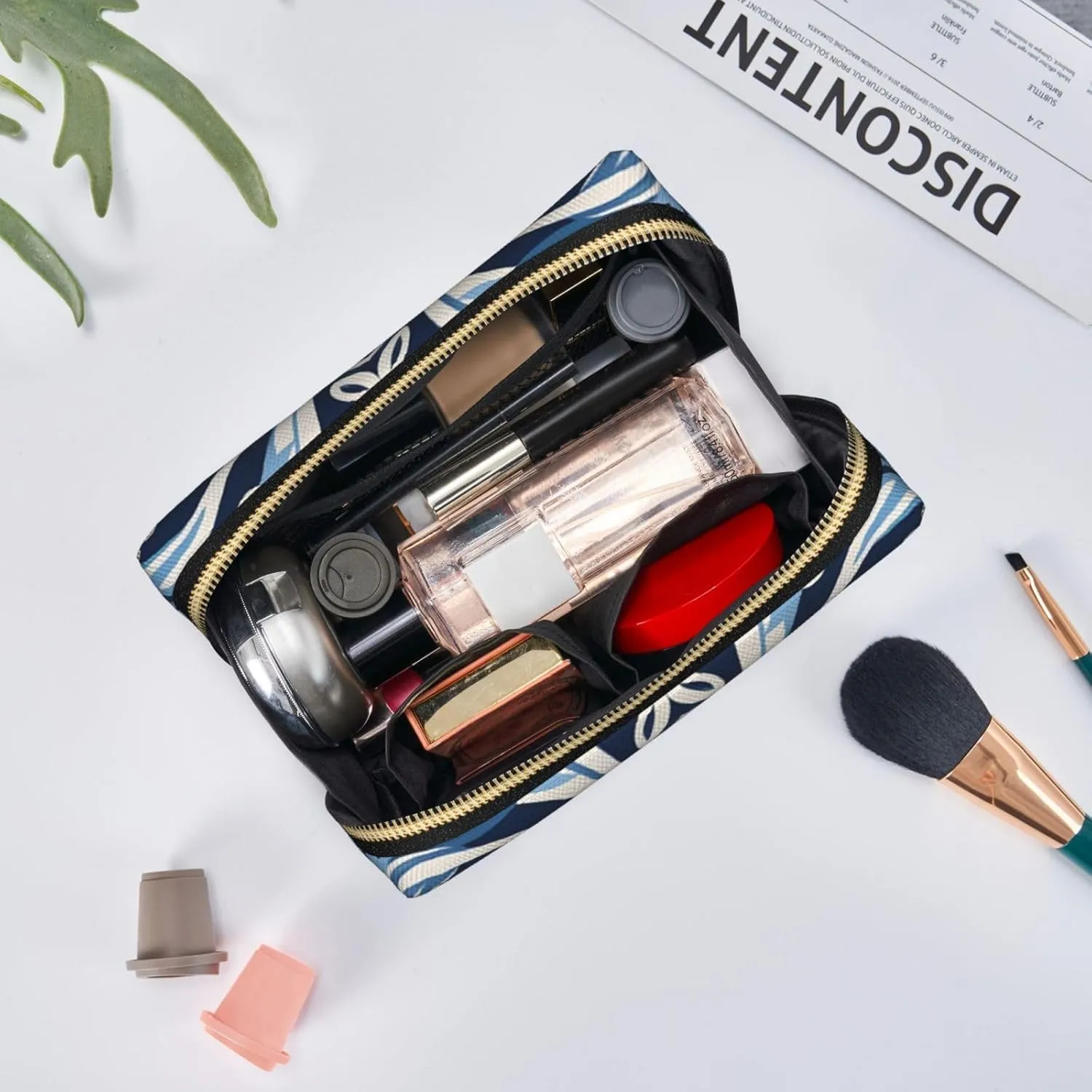 Toiletry Bag for Women Men Dopp Kit Travel Makeup Bag Light Indigo Traditional Pattern Make Up Organizers Cosmetic Bag