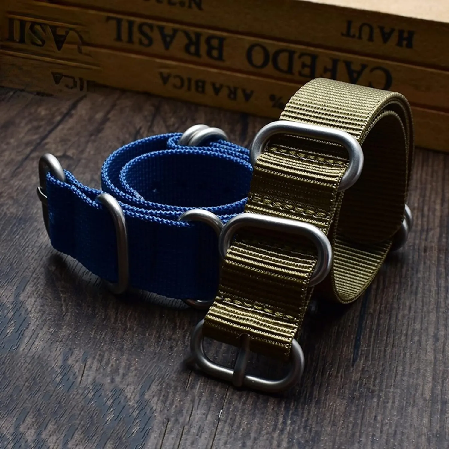 Universal Strap,16-26mm Men NATO Outdoor Thickened Canvas Nylon Watchband Stainless Steel Ring Buckle Classic Watch Strap Accessories(Black Silvery Clasp,20mm)