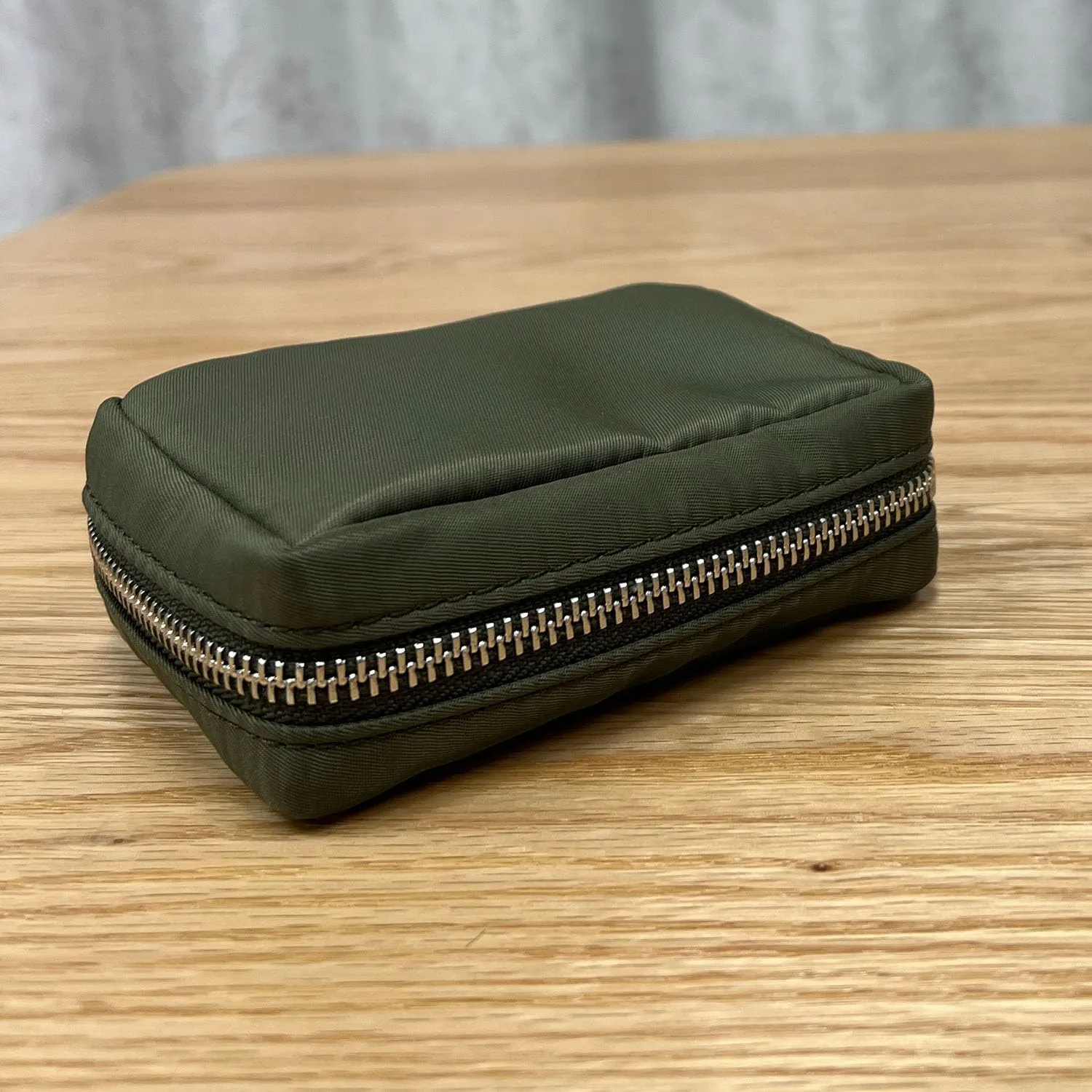 Womens Makeup Bag Wristband Bag Nylon Pouch Lightweight Ideal For Travel And Everyday Use (Nylon/Army Green)