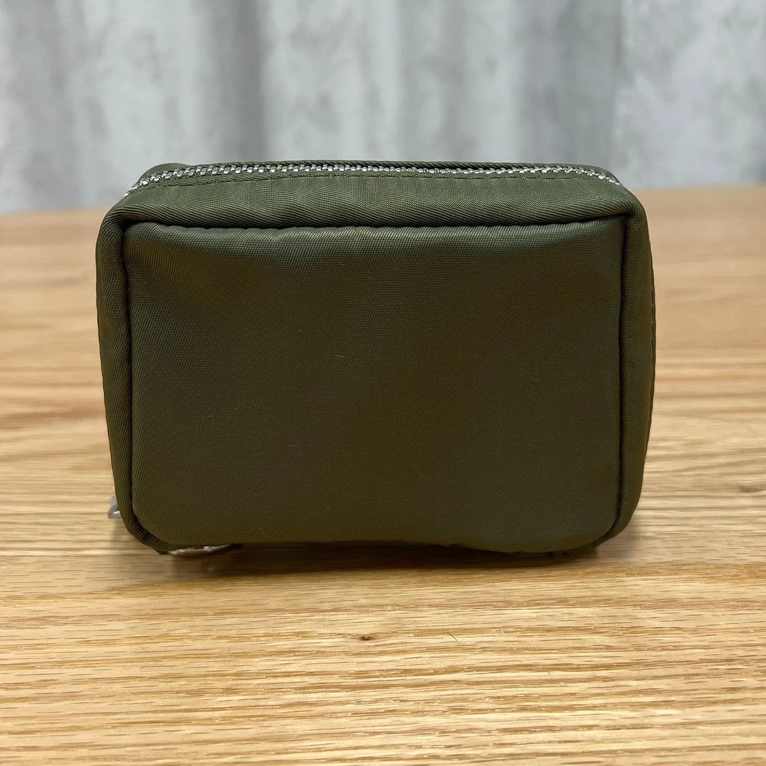 Womens Makeup Bag Wristband Bag Nylon Pouch Lightweight Ideal For Travel And Everyday Use (Nylon/Army Green)