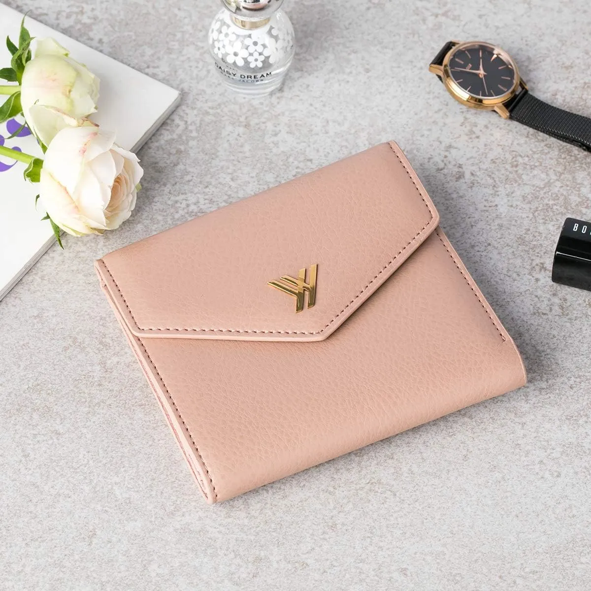 Women's Small Compact Bifold Pocket Wallet, Made of Finest Genuine Leather (Light Pink)